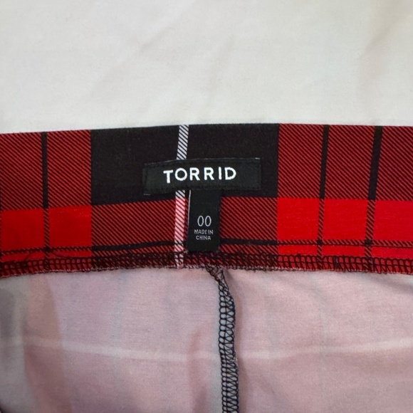 Torrid Red & Black Plaid Stretch Pencil Skirt – Size 00 (10) - Picture 6 of 6